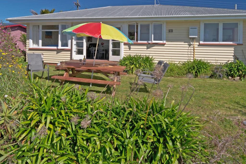 Pakawau Beach House - Golden Bay Holiday Home المظهر الخارجي الصورة